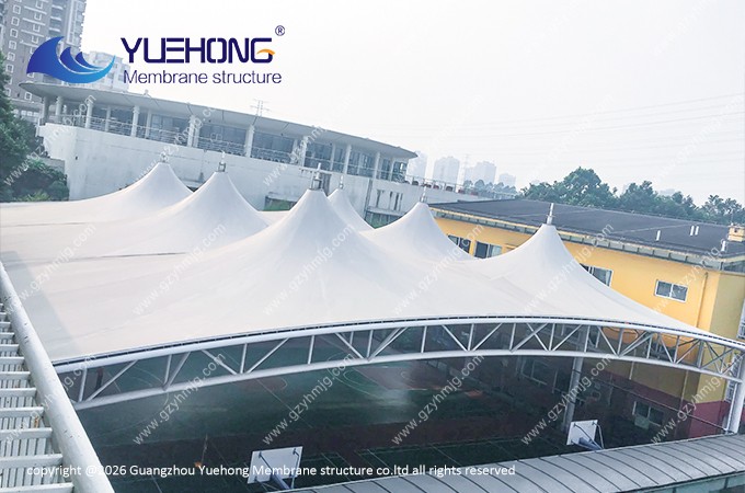 Projet de toiture en membrane pour terrain couvert multi-sports d’une école à Guangzhou